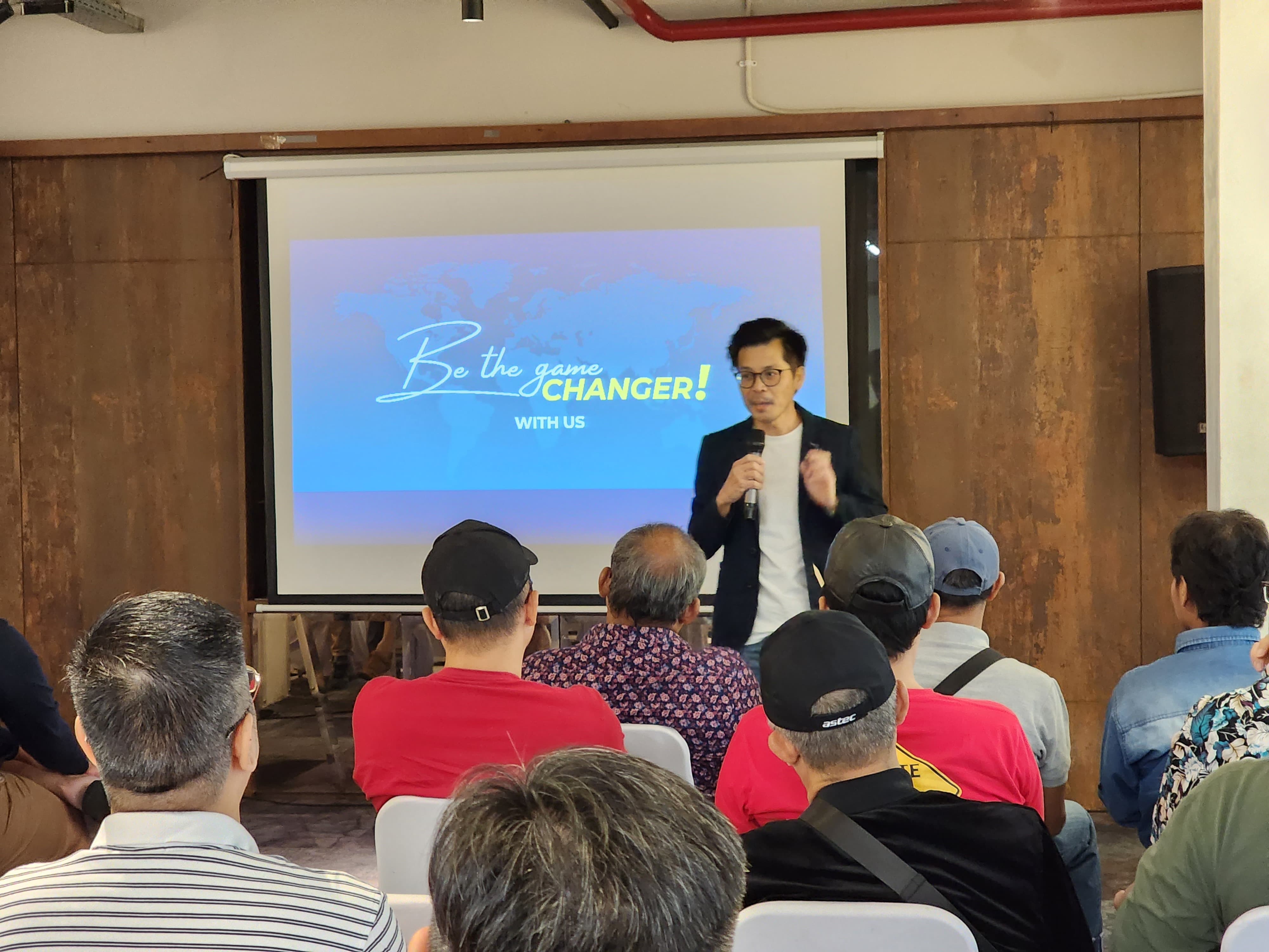 Robotop! Be the game changer